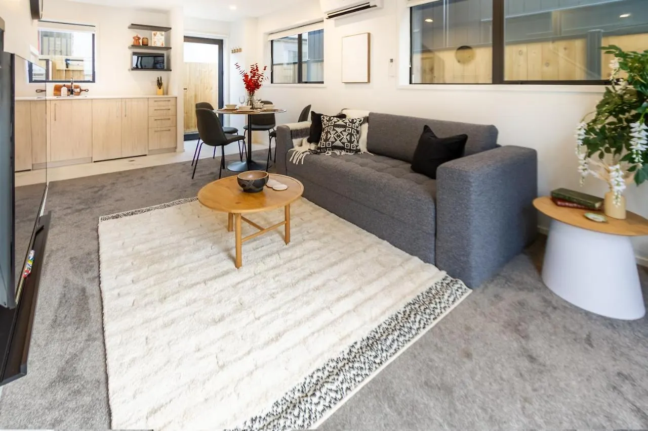 Cashel Street Hideaway 2 Bed 2 Bath Apartment Christchurch