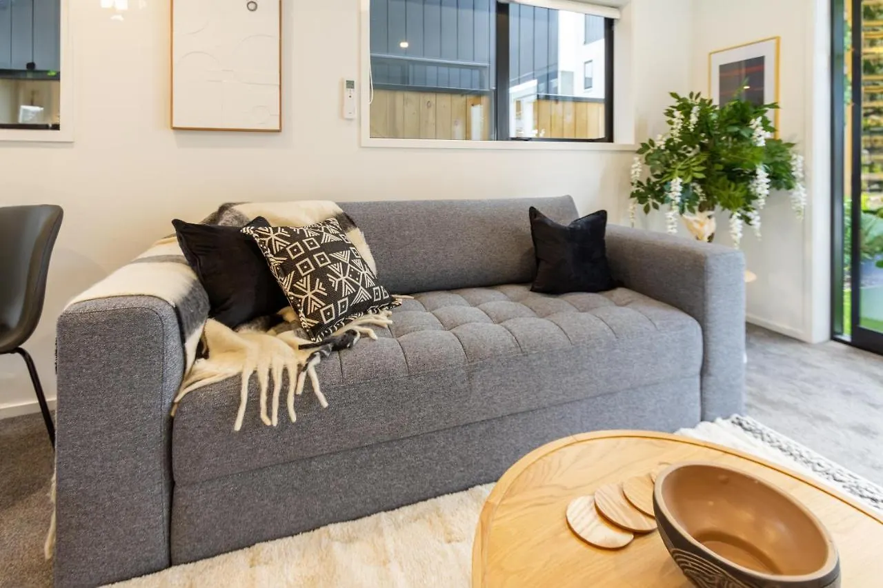 Cashel Street Hideaway 2 Bed 2 Bath Apartment Christchurch