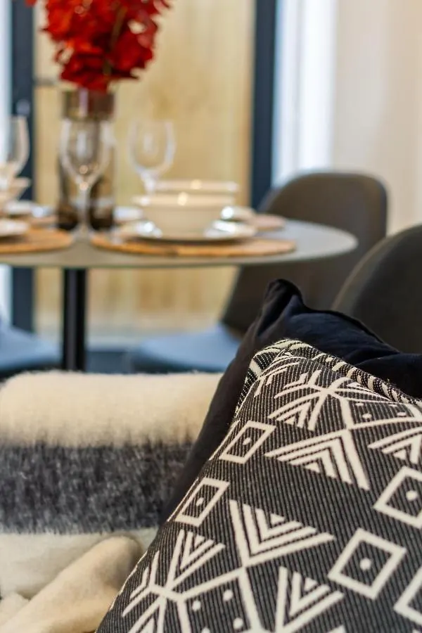 Cashel Street Hideaway 2 Bed 2 Bath Apartment Christchurch