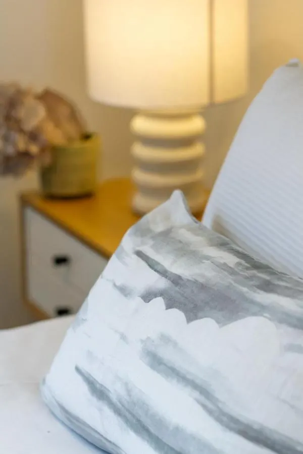 Cashel Street Hideaway 2 Bed 2 Bath Apartment Christchurch New Zealand