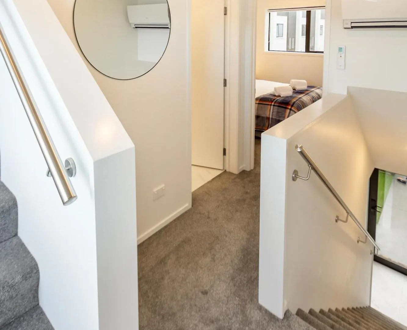 Cashel Street Hideaway 2 Bed 2 Bath Apartment Christchurch