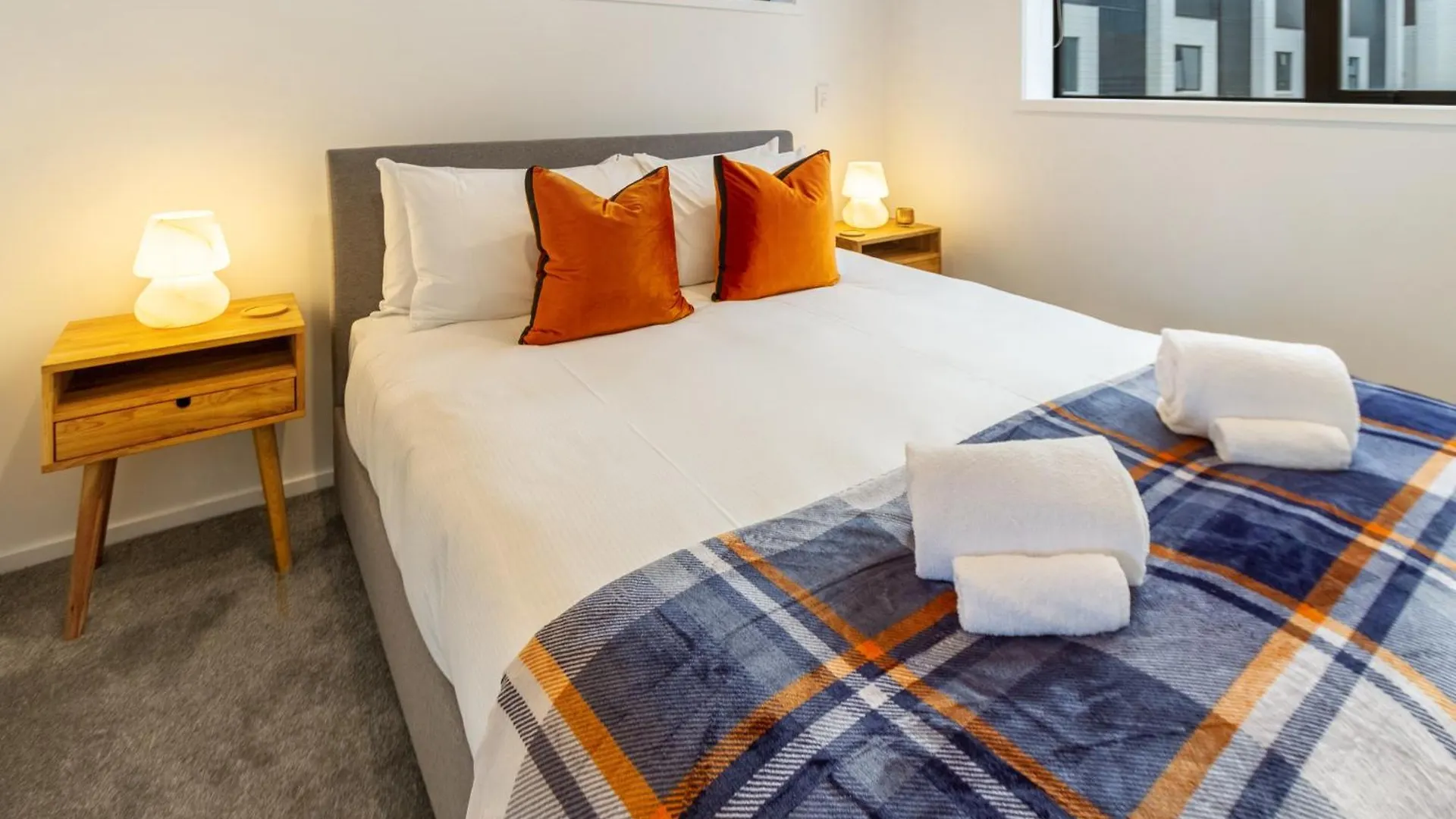 Cashel Street Hideaway 2 Bed 2 Bath Apartment Christchurch 0*,  New Zealand